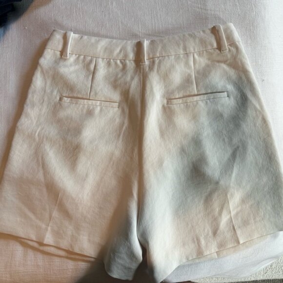 Two Aritzia Wilfred The Effortless Short High Waisted - Picture 3 of 5